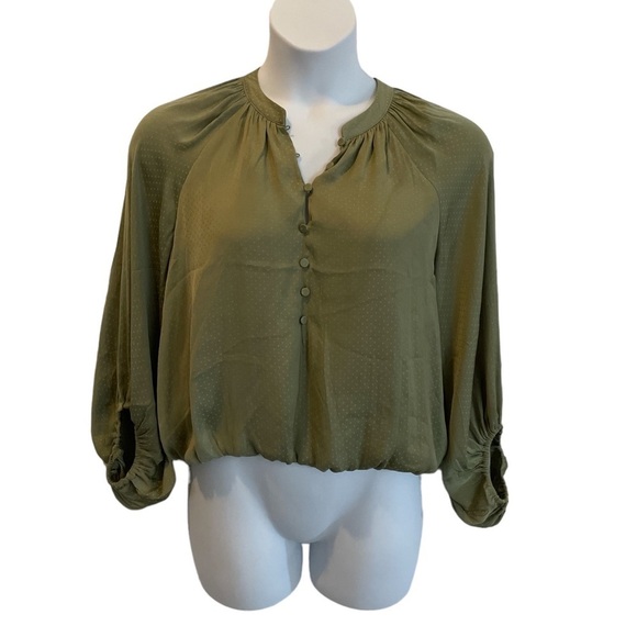 Blu Pepper Green Crop Balloon Shirt. New with tags. Size Large - Picture 1 of 10